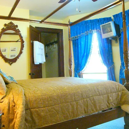 A Night To Remember B & B-2